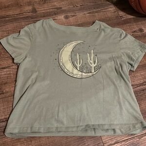 Green American eagle crop top not that cropped.